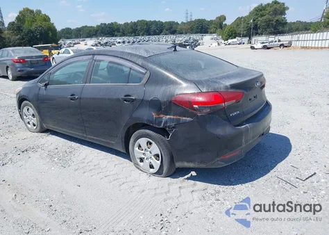 2017 Kia Forte Lx z USA, uszkodzony, nr VIN 3KPFK4A74HE104176
